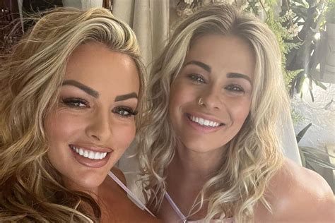 paige vanzant leak|Mandy Rose, Paige VanZant Pose Together For Adult Photos。